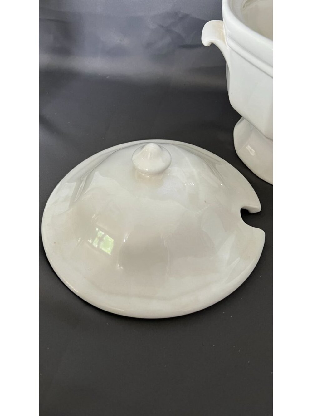 Vintage Pfaltzgraff White Ceramic Soup Tureen With Lid & Matching Ladle Elegant - Picture 6 of 13